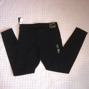 GAP black leggings! NWT!